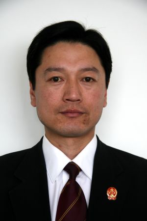 王世东